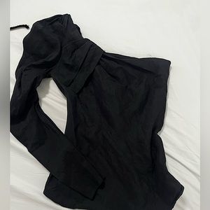 ZARA one shoulder open top linen in black